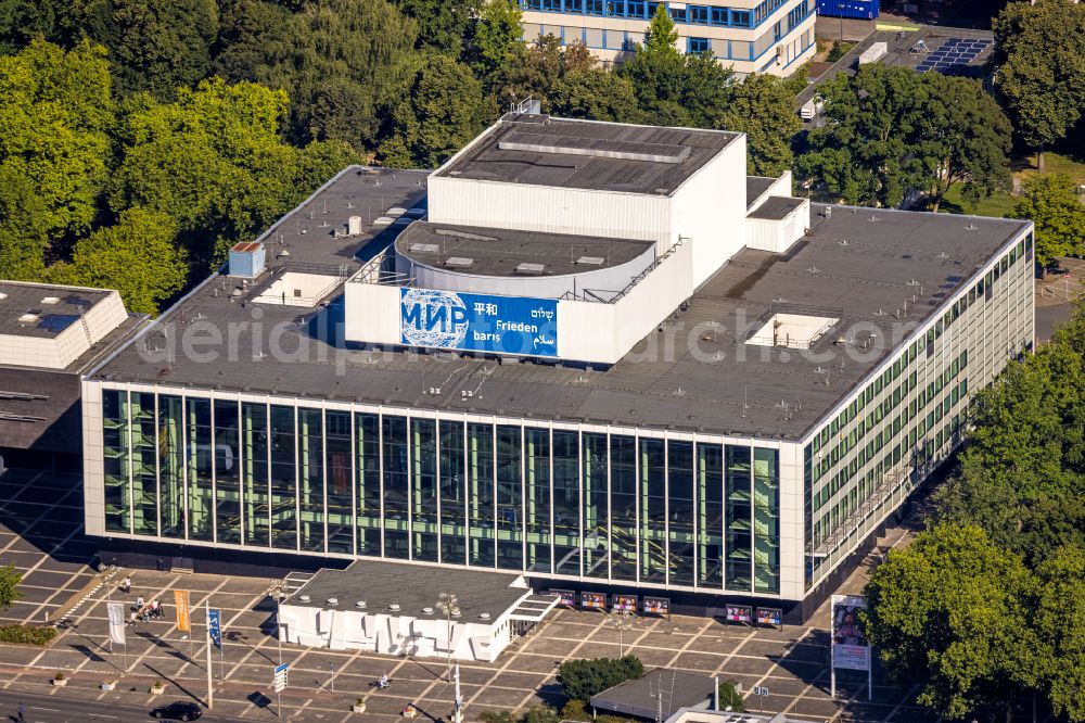 Aerial image Gelsenkirchen - Building of the concert hall and theater playhouse Musiktheater im Revier Gelsenkirchen in the district Schalke in Gelsenkirchen at Ruhrgebiet in the state North Rhine-Westphalia, Germany