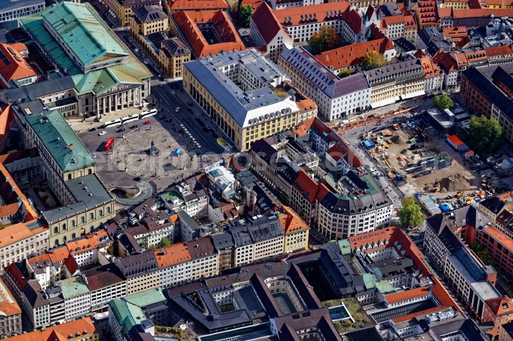 München from the bird's eye view: Building of the national theater at the Max-Joseph-Platz in Munich, Bavaria. The opera house in the Old Town is the venue for the Bavarian State Opera, the Bavarian State Orchestra and the Bavarian State Ballet