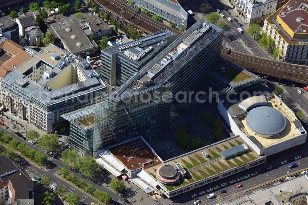 Aerial photograph Berlin - Building of the Neues Kranzler Eck in the City West on Kurfuerstendamm corner Joachimstalerstrasse in Berlin - Charlottenburg