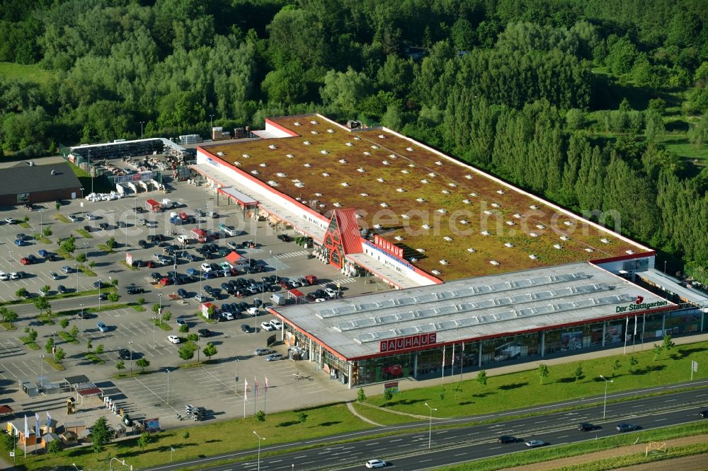 Aerial photograph Rostock - Building of the establishment of the property market BAUHAUS Rostock-Schutow in Rostock in the federal state Mecklenburg-West Pomerania, Germany