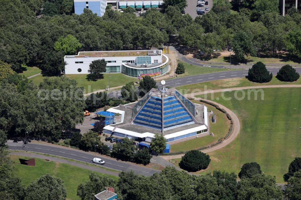 Aerial photograph Mannheim - Building and Observatory of the planetarium in the Wilhelm Varnholt Allee in Mannheim in the state Baden-Wuerttemberg