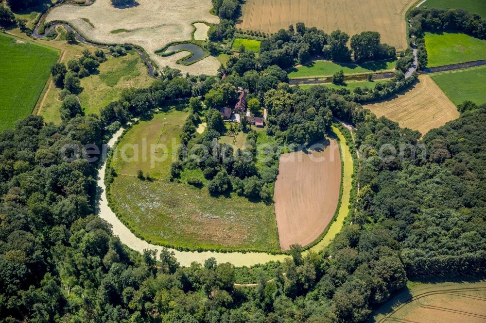 Aerial photograph Telgte - Buildings and parks of the former manor Haus Langen with a water mill in Telgte in the federal state of North Rhine-Westphalia, Germany