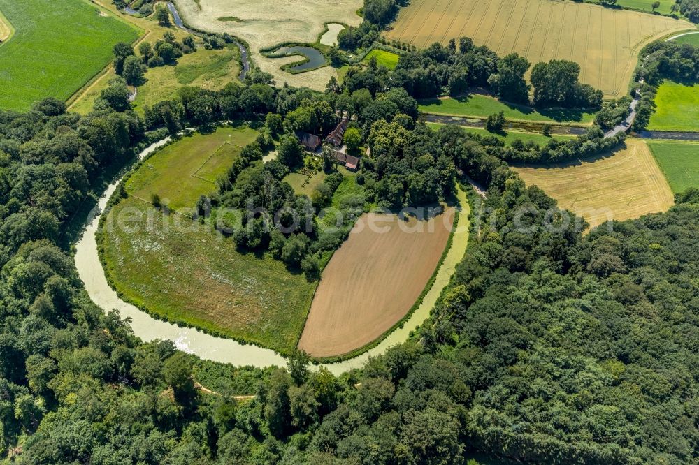 Aerial photograph Telgte - Buildings and parks of the former manor Haus Langen with a water mill in Telgte in the federal state of North Rhine-Westphalia, Germany