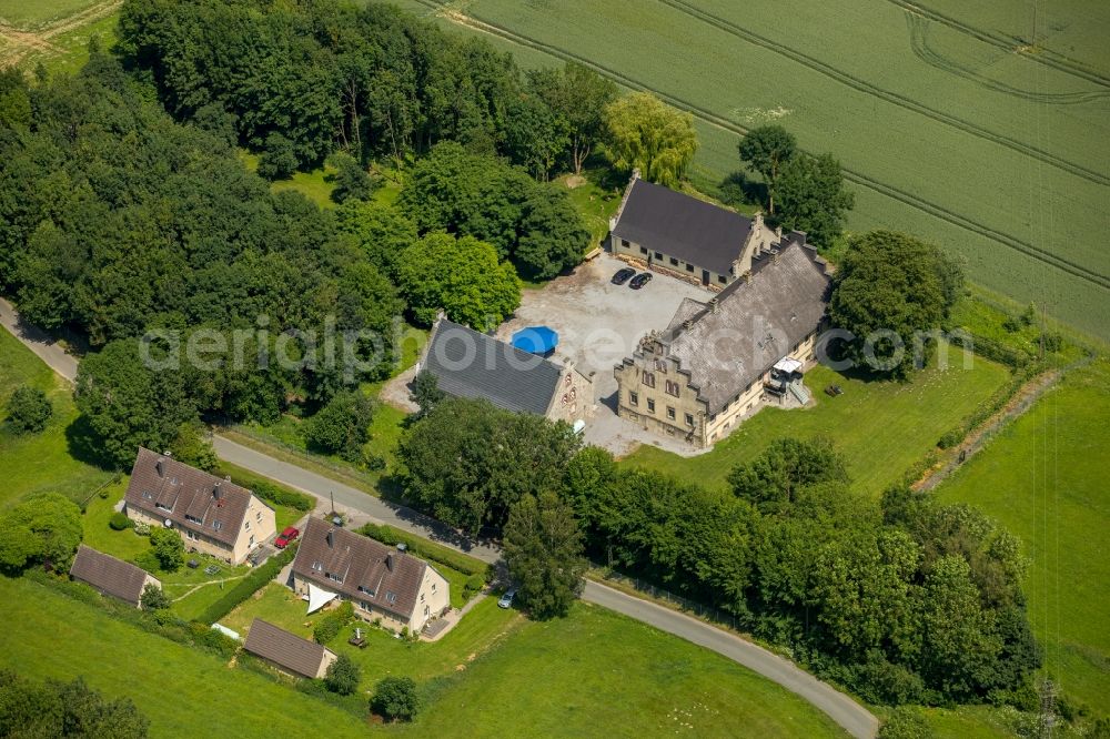 Brilon from the bird's eye view: Buildings and parks at the mansion of the farmhouse in Brilon in the state North Rhine-Westphalia, Germany