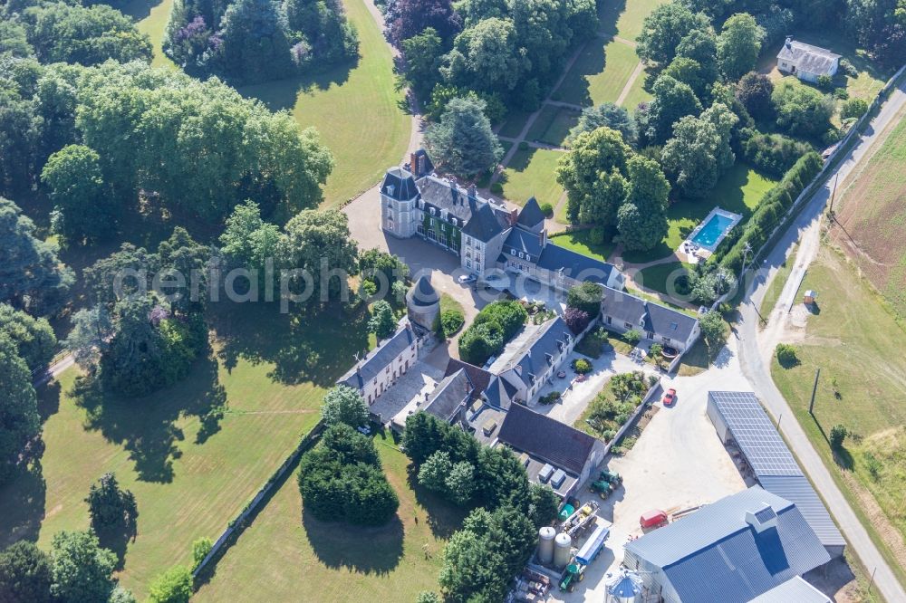 Landes-le-Gaulois from the bird's eye view: Buildings and parks at the mansion of the farmhouse in Landes-le-Gaulois in Centre-Val de Loire, France