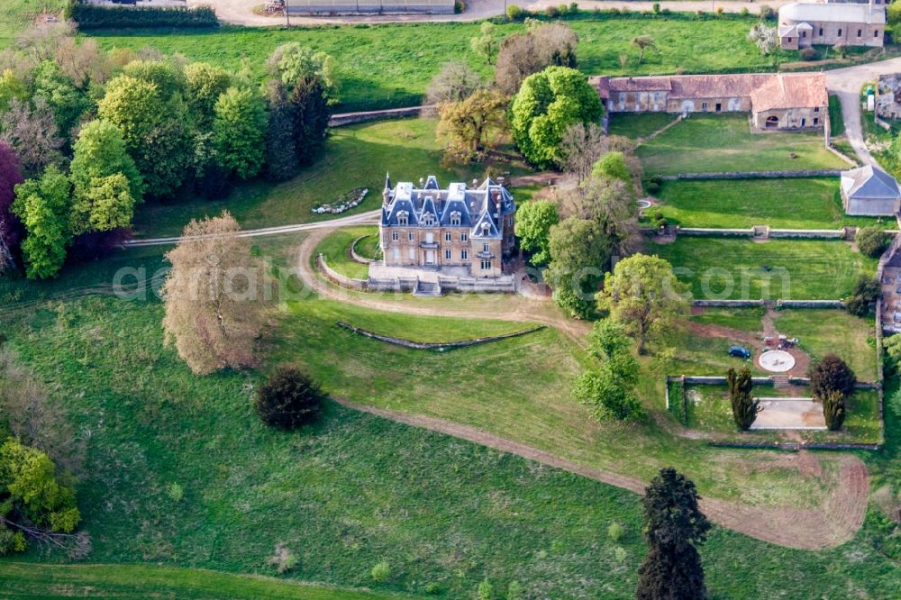 Aerial photograph Montmedy - Buildings and parks at the mansion of the farmhouse in Montmedy in Grand Est, France