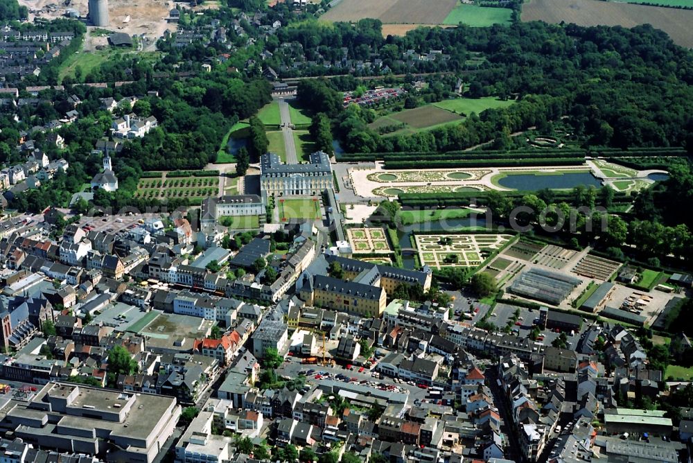 Brühl from the bird's eye view: Building and Castle Park Castle in Bruehl in the state North Rhine-Westphalia