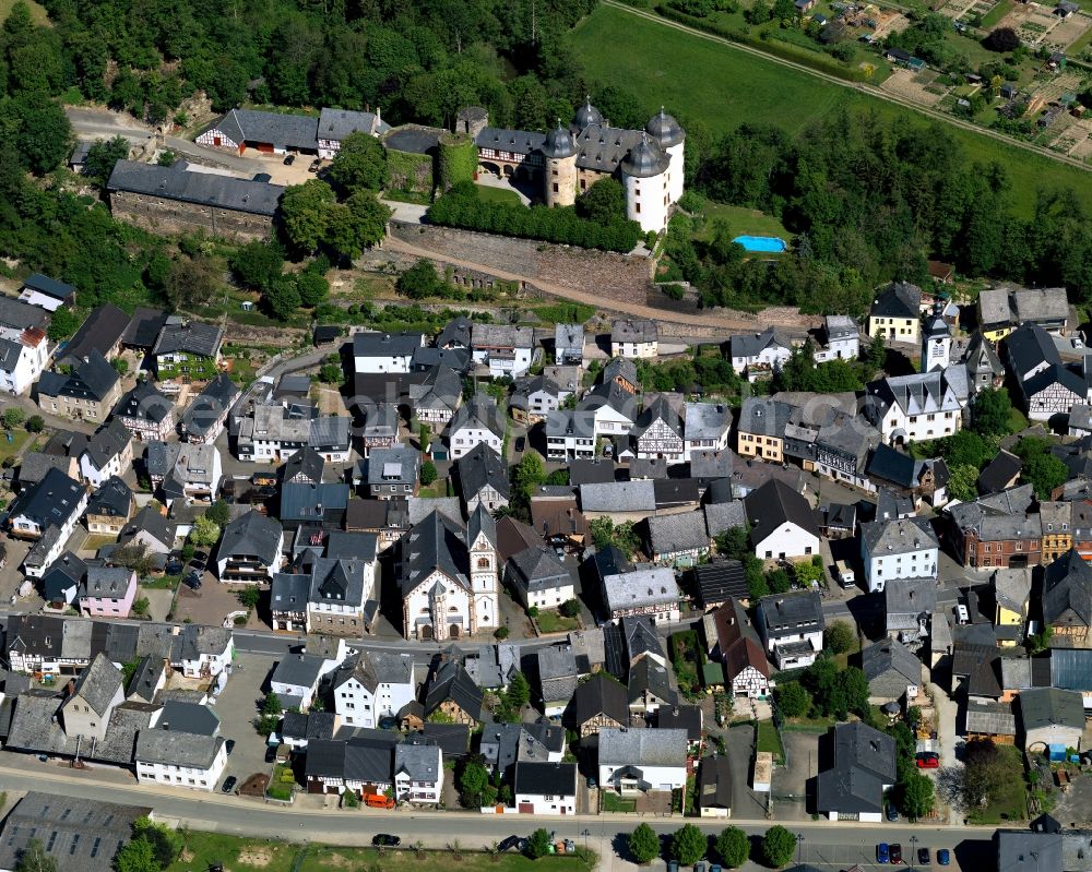 Gemünden from the bird's eye view: Building and Castle Park Castle Gemuenden in Gemuenden in the state Rhineland-Palatinate