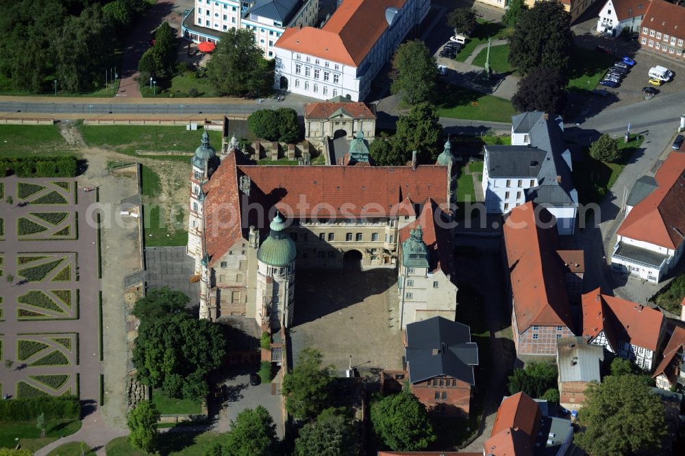 Aerial image Güstrow - Building and Castle Park Castle Guestrow in Guestrow in the state Mecklenburg - Western Pomerania