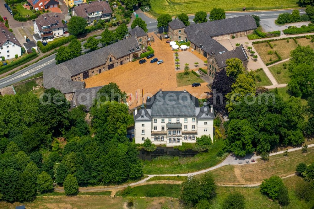 Aerial image Holzwickede - Building and Castle Park Castle House Opherdicke in Holzwickede in the state North Rhine-Westphalia