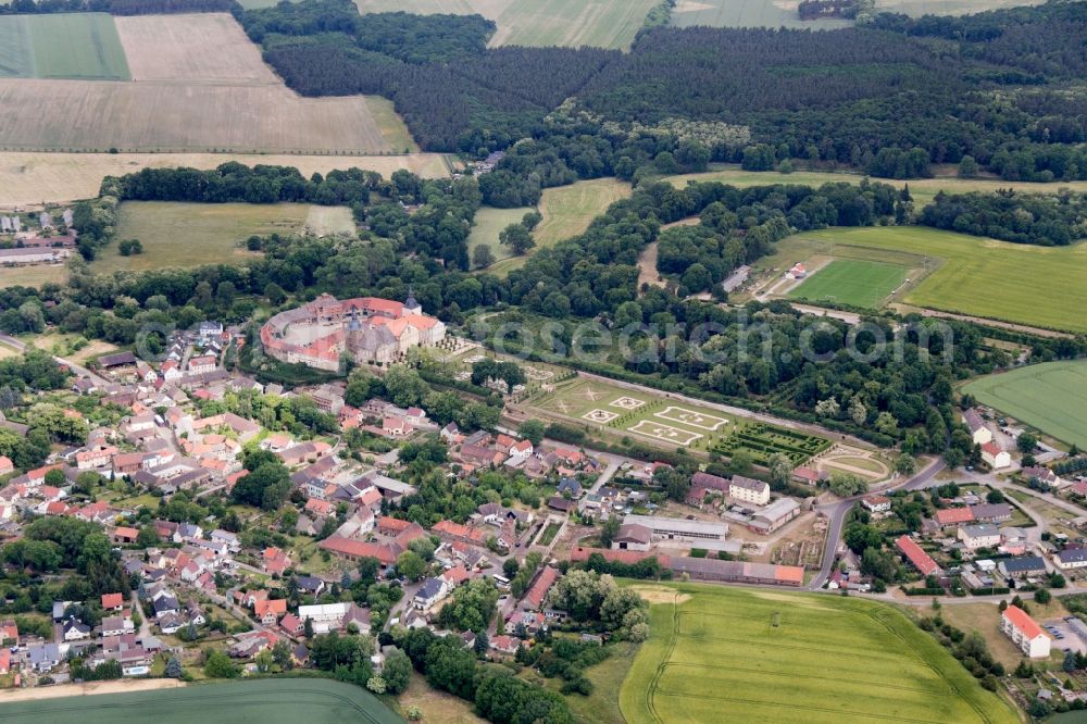 Haldensleben from above - Building and Castle Park Castle Hundisburg in Haldensleben in the state Saxony-Anhalt