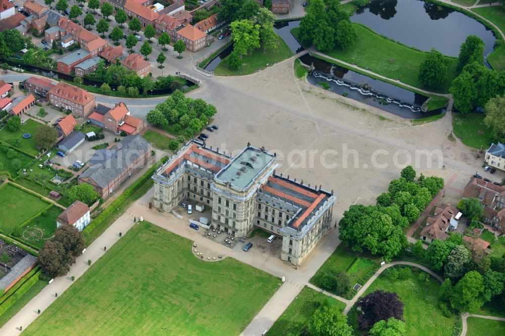 Ludwigslust from the bird's eye view: Building and Castle Park Castle Ludwigslust in the state Mecklenburg - Western Pomerania