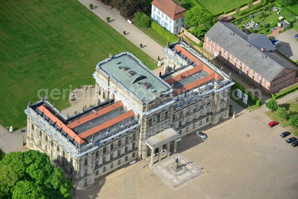 Aerial photograph Ludwigslust - Building and Castle Park Castle Ludwigslust in the state Mecklenburg - Western Pomerania