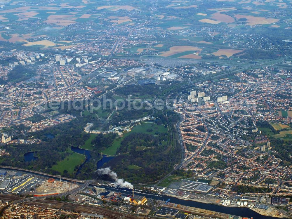 Aerial photograph Brüssel - Building and Castle Park Castle Royal Palace of Brussels in Belgium