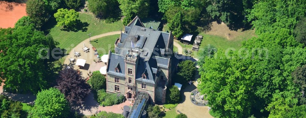 Aerial photograph Kelkheim (Taunus) - Building and Castle Park Castle des Schlosshotel Rettershof in Kelkheim (Taunus) in the state Hesse