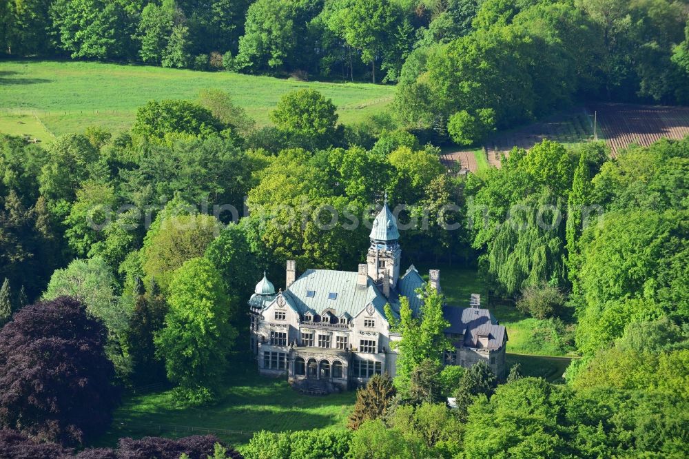 Aerial photograph Grabau - Buildings and parks of the castle- like Villa Grabau in Schleswig-Holstein