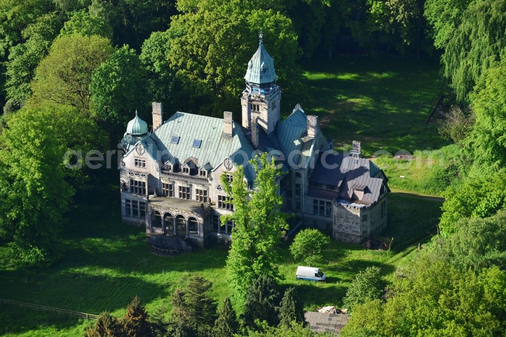 Grabau from above - Buildings and parks of the castle- like Villa Grabau in Schleswig-Holstein