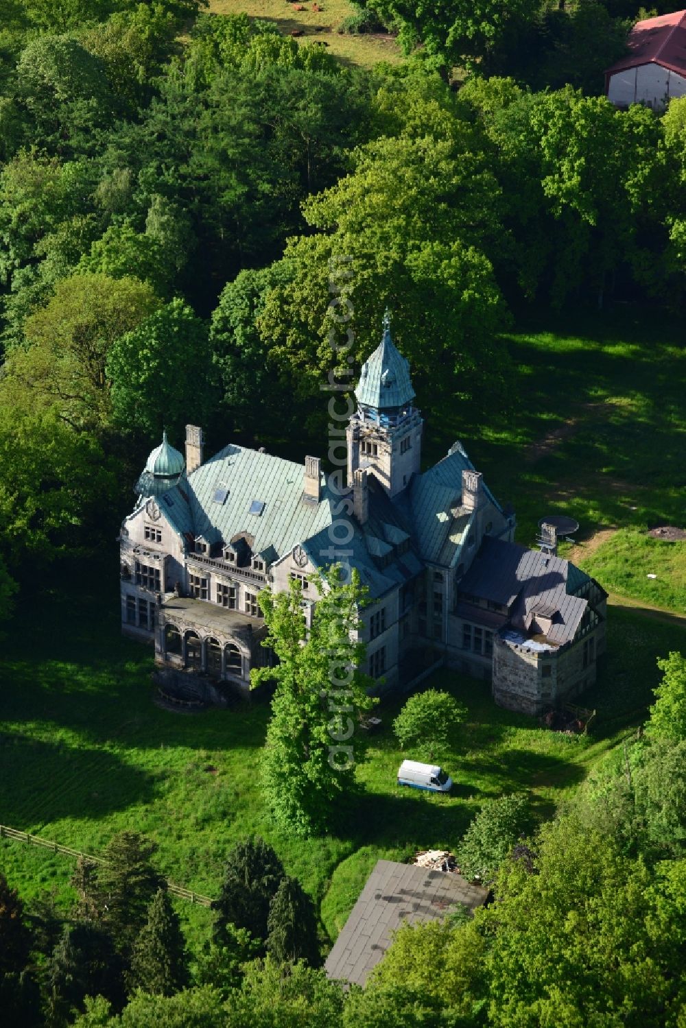 Grabau from the bird's eye view: Buildings and parks of the castle- like Villa Grabau in Schleswig-Holstein