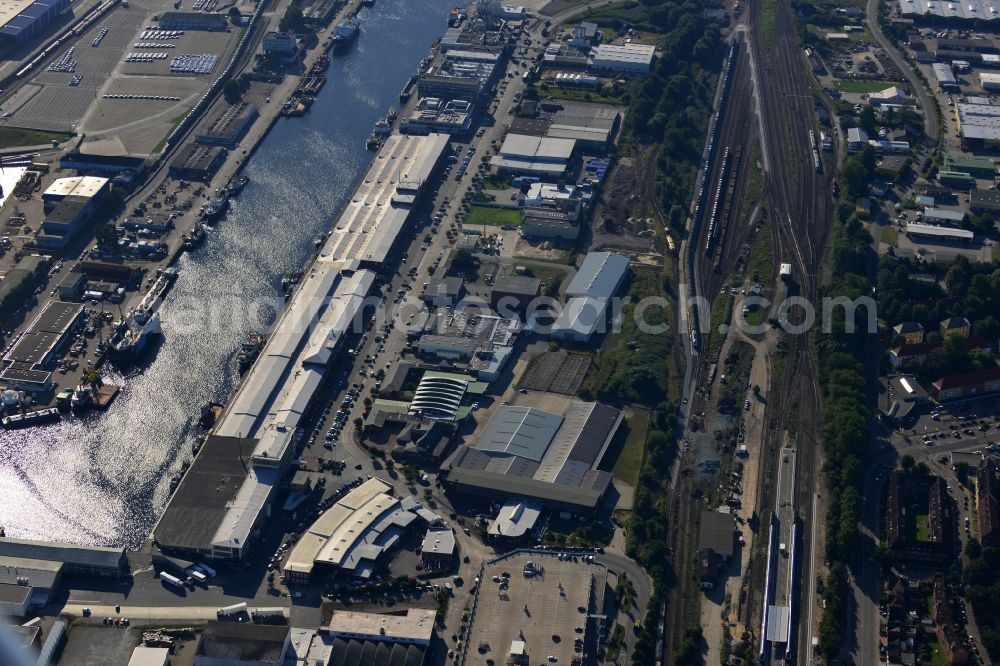 Cuxhaven from above - Buildings and production halls of DAHL HOFF Food on the road Neufeld in the fishing harbor in Cuxhaven in Lower Saxony