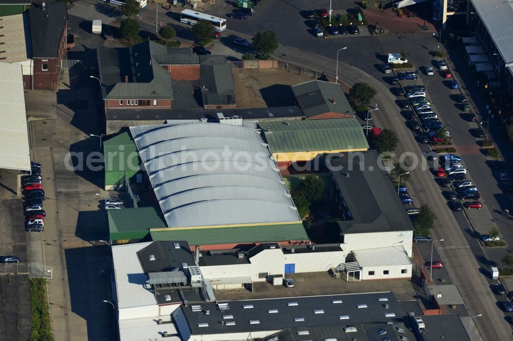 Cuxhaven from above - Buildings and production halls of DAHL HOFF Food on the road Neufeld in the fishing harbor in Cuxhaven in Lower Saxony