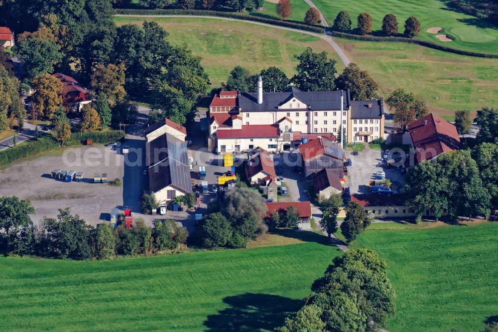 Aerial image Tuntenhausen - Building and production halls on the premises of the brewery Maxlrain in Tuntenhausen in the state Bavaria, Germany