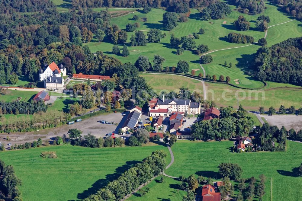 Aerial photograph Tuntenhausen - Building and production halls on the premises of the brewery Maxlrain in Tuntenhausen in the state Bavaria, Germany