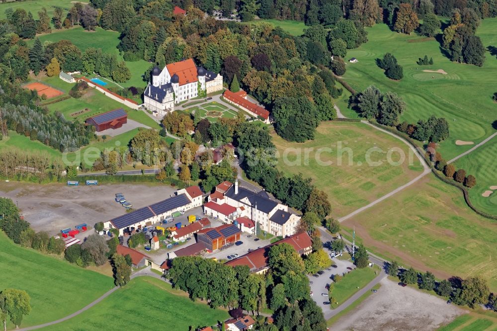 Tuntenhausen from the bird's eye view: Building and production halls on the premises of the brewery Maxlrain in Tuntenhausen in the state Bavaria, Germany