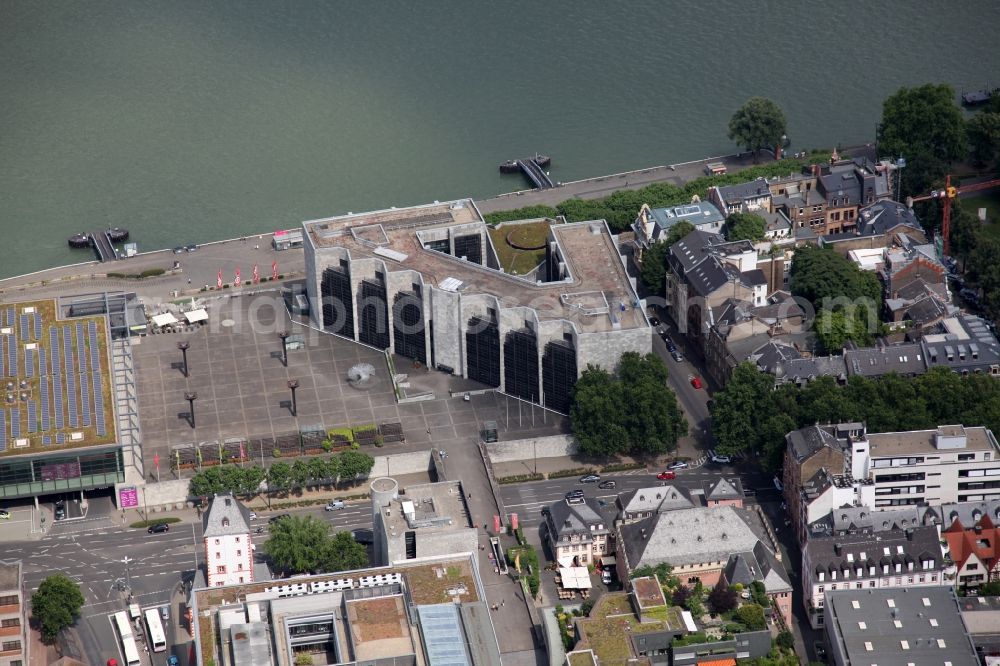 Mainz from the bird's eye view: Building of the City Hall on the River Rhine in Mainz in Rhineland-Palatinate