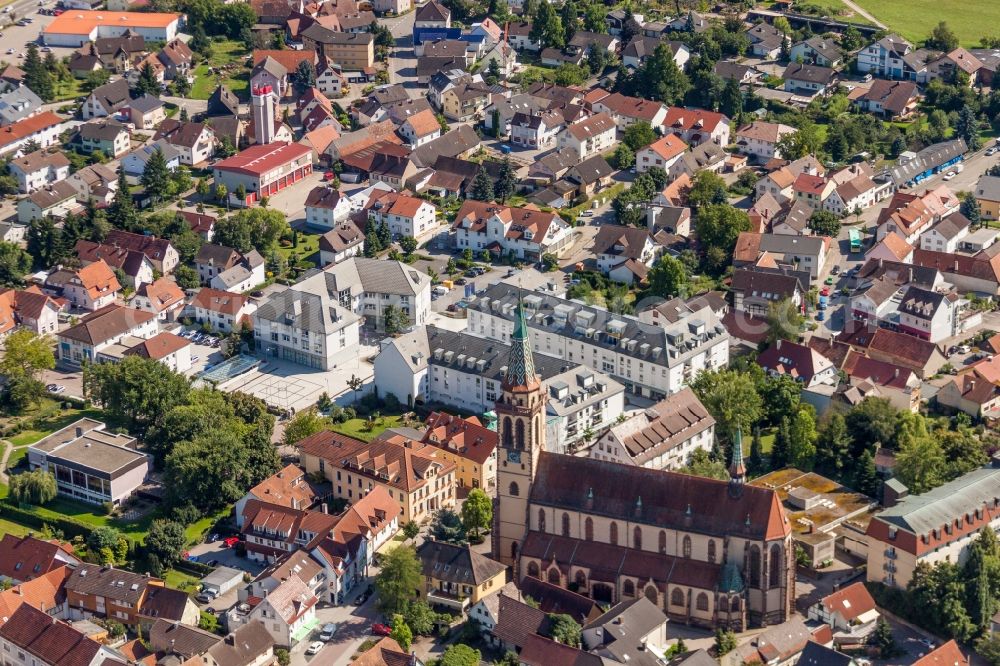 Aerial photograph Sinzheim - Town Hall building of the City Council at the market downtown in Sinzheim in the state Baden-Wurttemberg, Germany