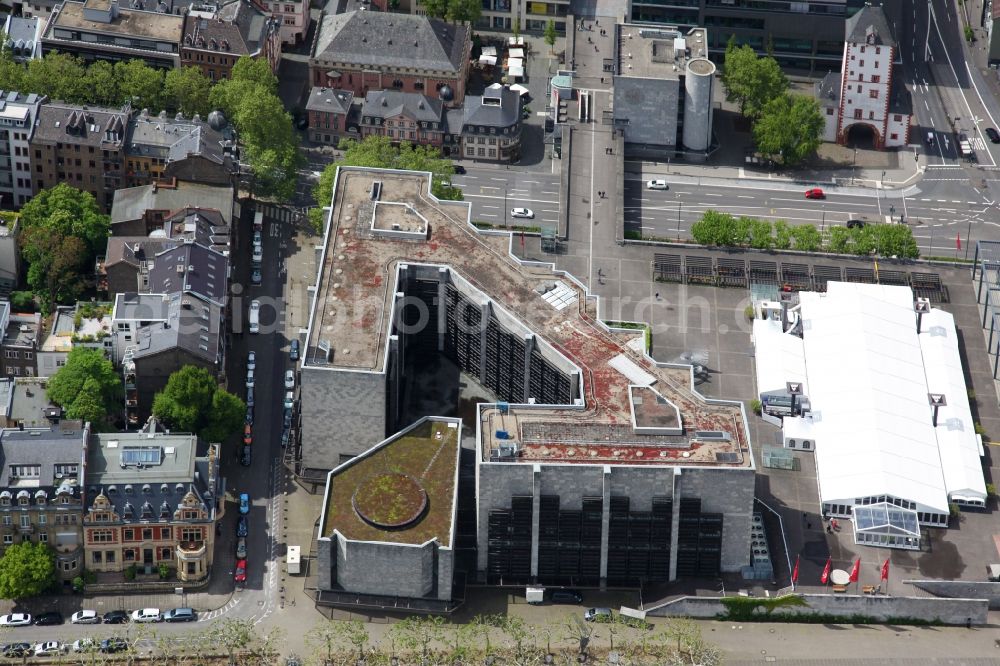 Mainz from above - Building of the City Hall on the River Rhine in Mainz in Rhineland-Palatinate. It was designed by Arne Jacobsen and Otto Weitling