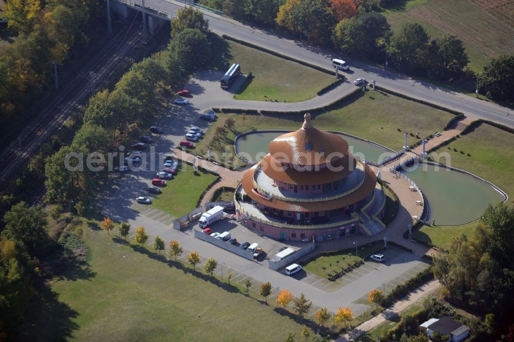 Aerial image Hohen Neuendorf - Building of the restaurant Himmelspagode Himmelspagode an der Oranienburger Strasse in Hohen Neuendorf in the state Brandenburg