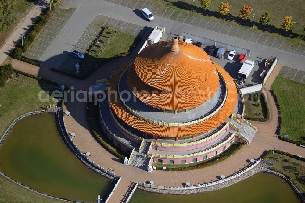 Aerial photograph Hohen Neuendorf - Building of the restaurant Himmelspagode Himmelspagode an der Oranienburger Strasse in Hohen Neuendorf in the state Brandenburg