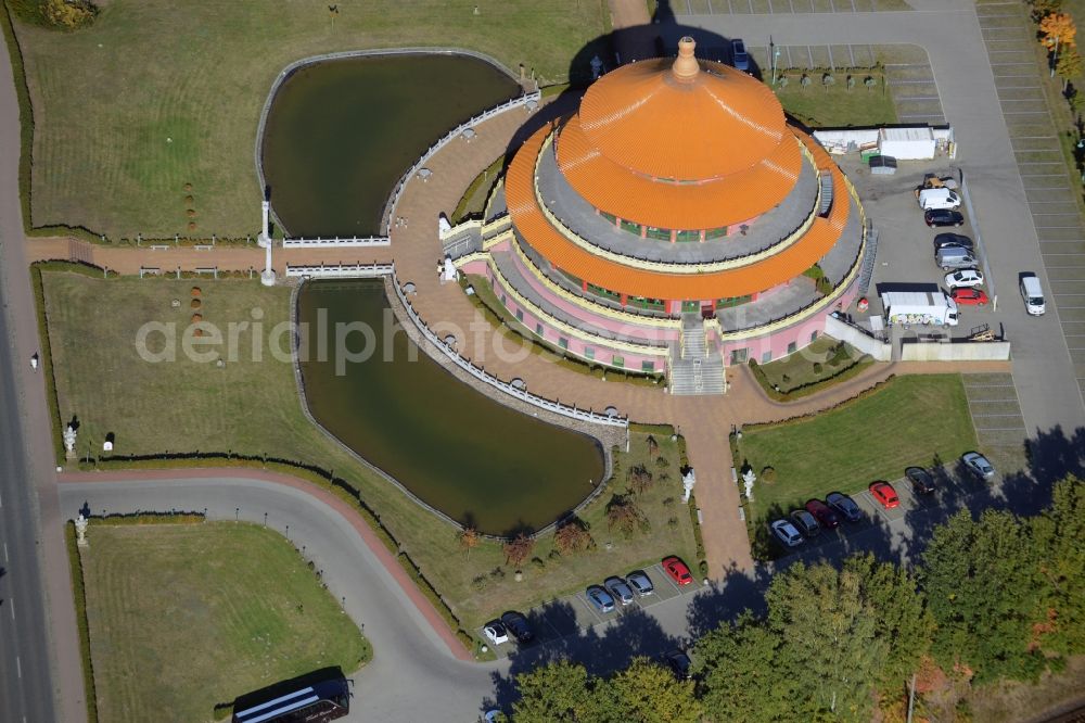 Hohen Neuendorf from the bird's eye view: Building of the restaurant Himmelspagode Himmelspagode an der Oranienburger Strasse in Hohen Neuendorf in the state Brandenburg