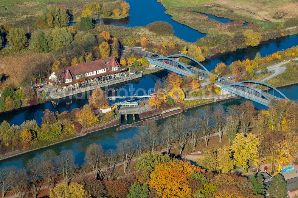 Hamm from the bird's eye view: Building of the restaurant and hotel Bootshaus at the Datteln Hamm canal in Hamm in the state North Rhine-Westphalia