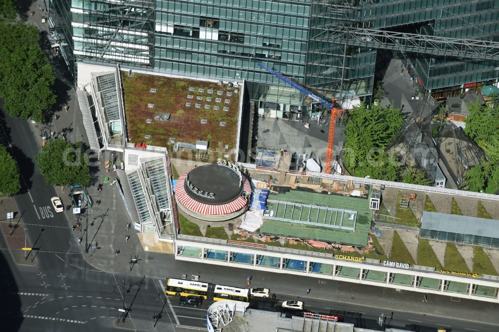 Berlin from the bird's eye view: Building of the restaurant Kranzler Eck on Kurfuerstendamm destrict Charlottenburg in Berlin