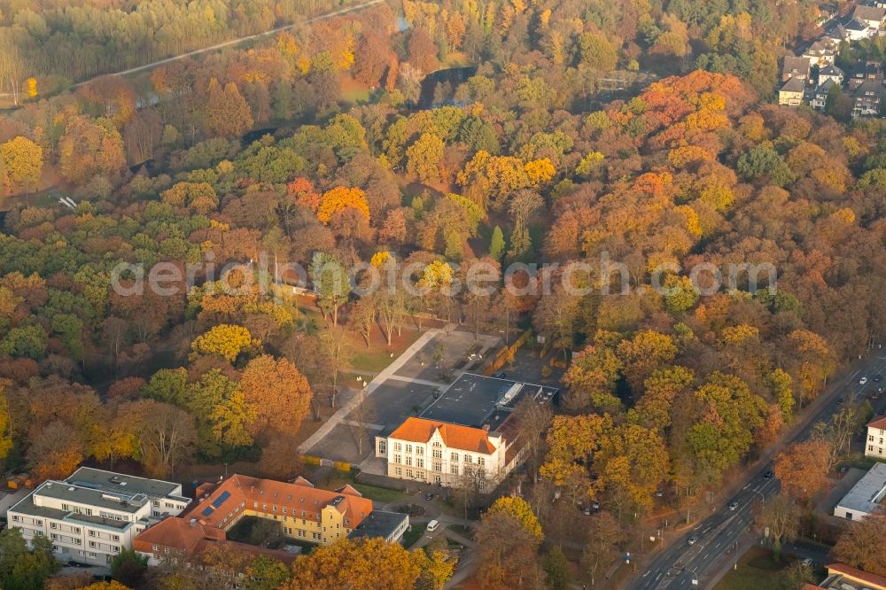 Aerial photograph Hamm - Building of the restaurant Kurhaus Bad Hamm at the Ostenallee in Hamm in the state North Rhine-Westphalia