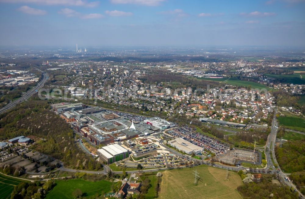 Bochum from above - Building of the restaurant L'Osteria in the district Harpen in Bochum in the state North Rhine-Westphalia, Germany