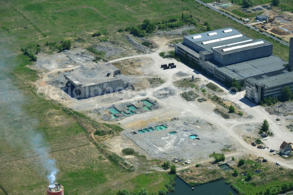 Aerial photograph Arneburg - Building remains of the ruins of the reactor units and facilities of the NPP - NPP nuclear power plant northeast of Stendal in Arneburg in the state Saxony-Anhalt