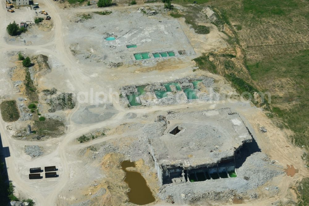 Arneburg from the bird's eye view: Building remains of the ruins of the reactor units and facilities of the NPP - NPP nuclear power plant northeast of Stendal in Arneburg in the state Saxony-Anhalt