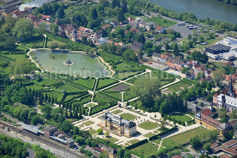 Veitshöchheim from above - Building and Castle Park Castle in Veitshoechheim in the state Bavaria