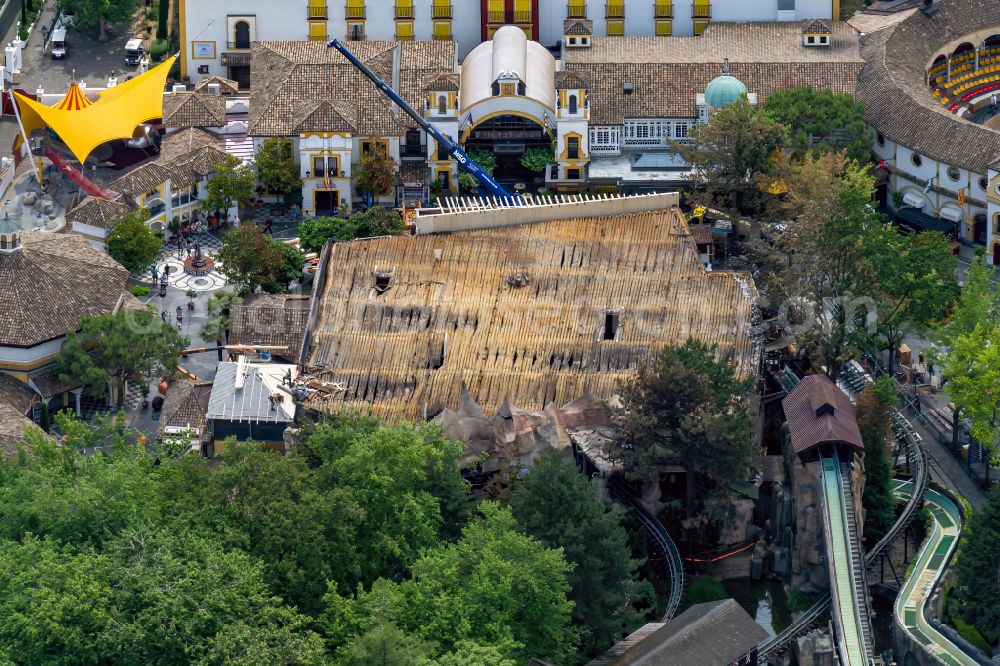 Rust from the bird's eye view: Demolition work on the ruins of the building and the fire Themenwelt Yomi-Zauberwelt of Diamanten on street Europa-Park-Strasse in Rust in the state Baden-Wuerttemberg, Germany