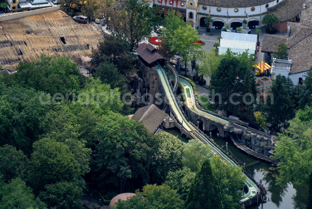 Aerial image Rust - Demolition work on the ruins of the building and the fire Themenwelt Yomi-Zauberwelt of Diamanten on street Europa-Park-Strasse in Rust in the state Baden-Wuerttemberg, Germany