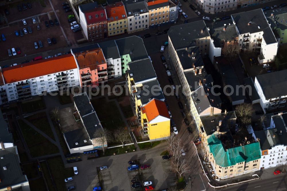 Halle (Saale) from the bird's eye view: Ruin of vacant building Volkmannstrasse corner Dzondistrasse in Halle (Saale) in the state Saxony-Anhalt, Germany