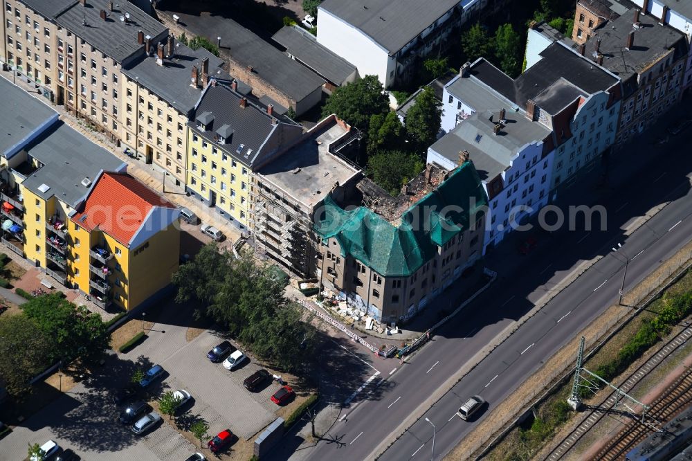 Aerial photograph Halle (Saale) - Ruin of vacant building Volkmannstrasse corner Dzondistrasse in Halle (Saale) in the state Saxony-Anhalt, Germany