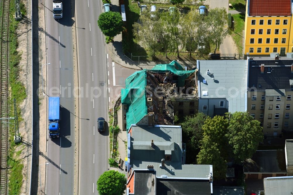 Halle (Saale) from above - Ruin of vacant building Volkmannstrasse corner Dzondistrasse in Halle (Saale) in the state Saxony-Anhalt, Germany