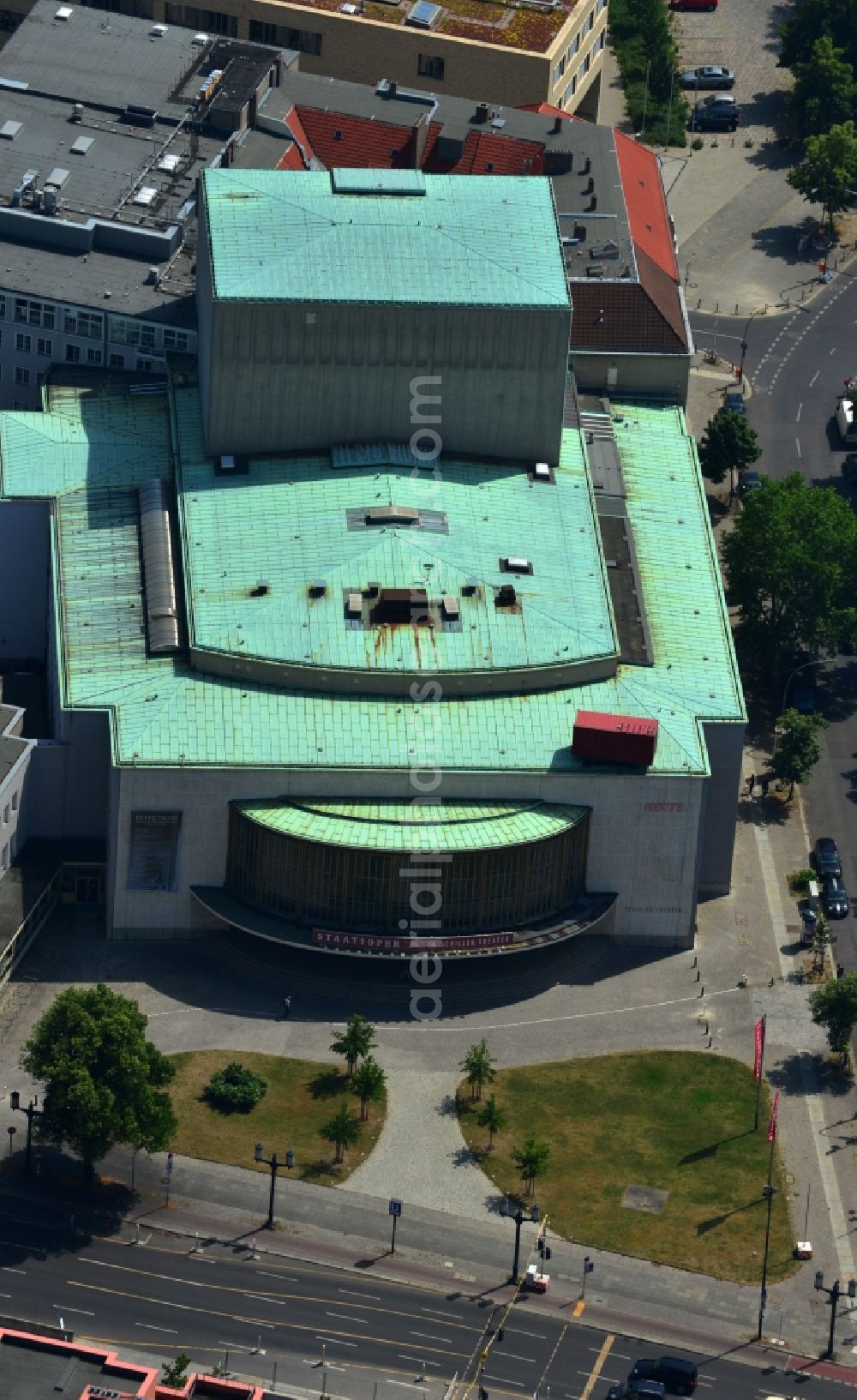 Aerial photograph Berlin - View of the Schiller Theater. This playhouse was built from 1905 to 1906 and was closed in 1993. Today the building is rented as a venue and for theater