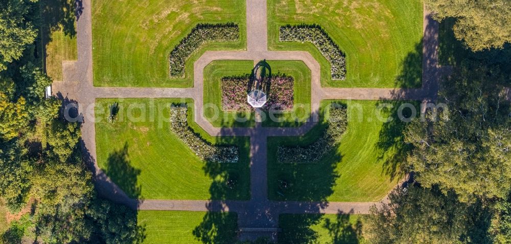 Aerial image Bad Driburg - Castle hotel building Graeflicher Park Health & Balance Resort on Brunnenallee in Bad Driburg in the state North Rhine-Westphalia, Germany