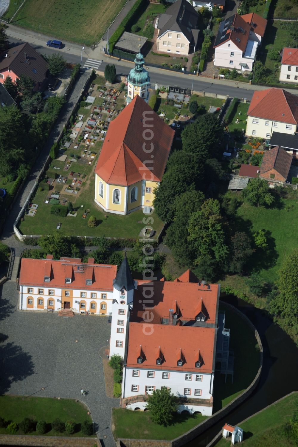 Belgershain from the bird's eye view: Building and castle Park castle Belgershain in Belgershain in the state Saxony