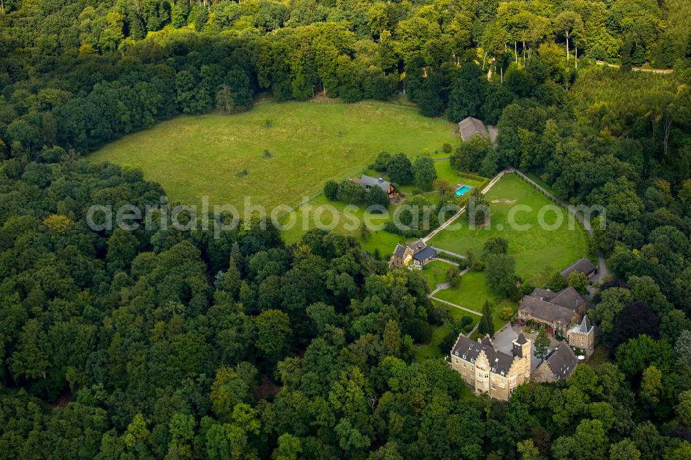 Herdecke from the bird's eye view: Building and Castle Park Castle Haus Mallinckrodt in Herdecke in the state North Rhine-Westphalia