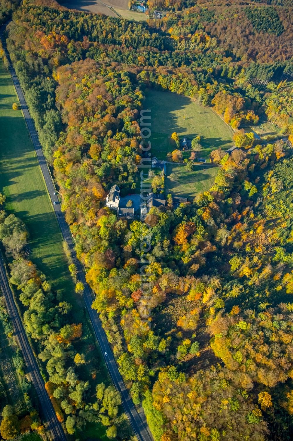 Aerial photograph Herdecke - Building and Castle Park Castle Haus Mallinckrodt in Herdecke in the state North Rhine-Westphalia